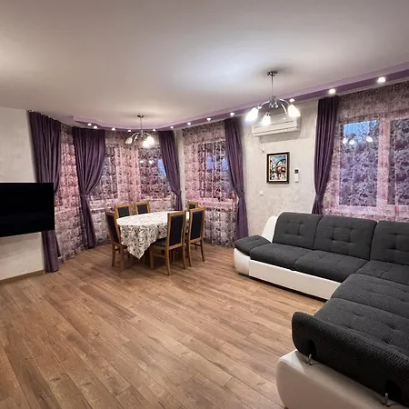 Euro House * בורגאס